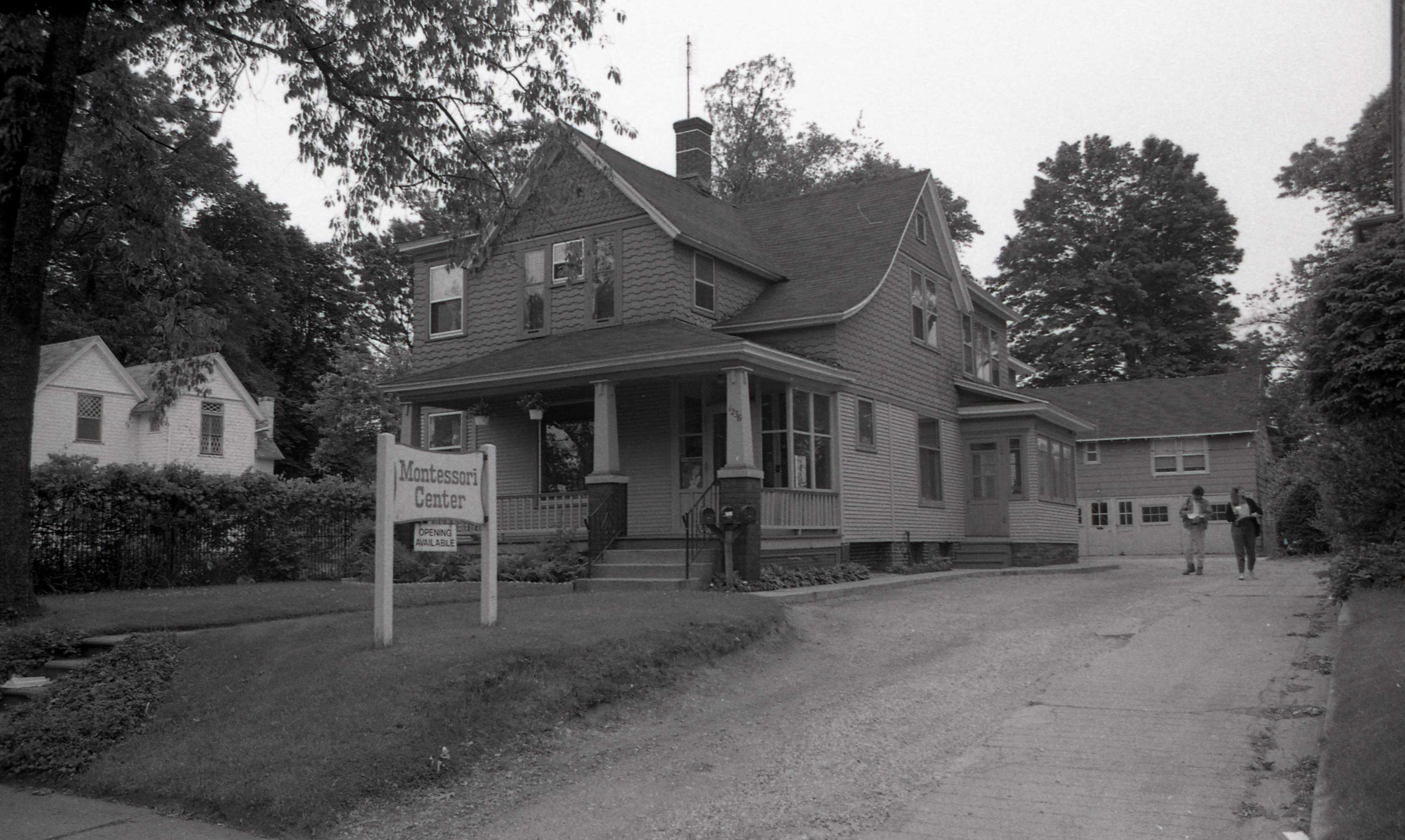 1236 Lincolnway East